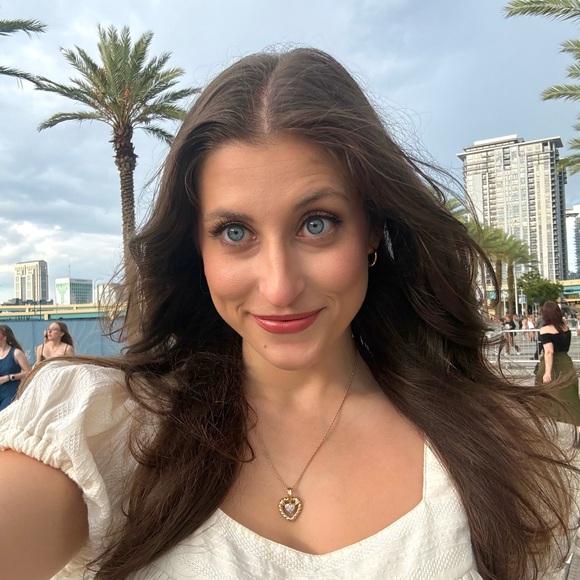 lindsaycarstens